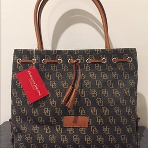 NWT Dooney and Bourke Tassel Tote SP537 EX